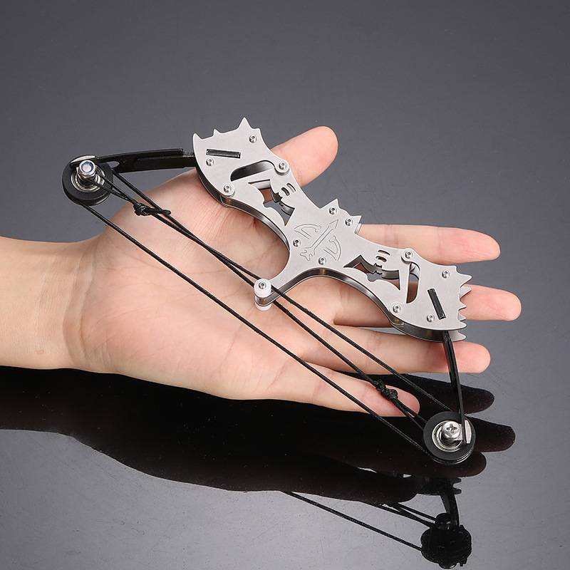 22 cm bow + 10 arrows + tools + target paper suction